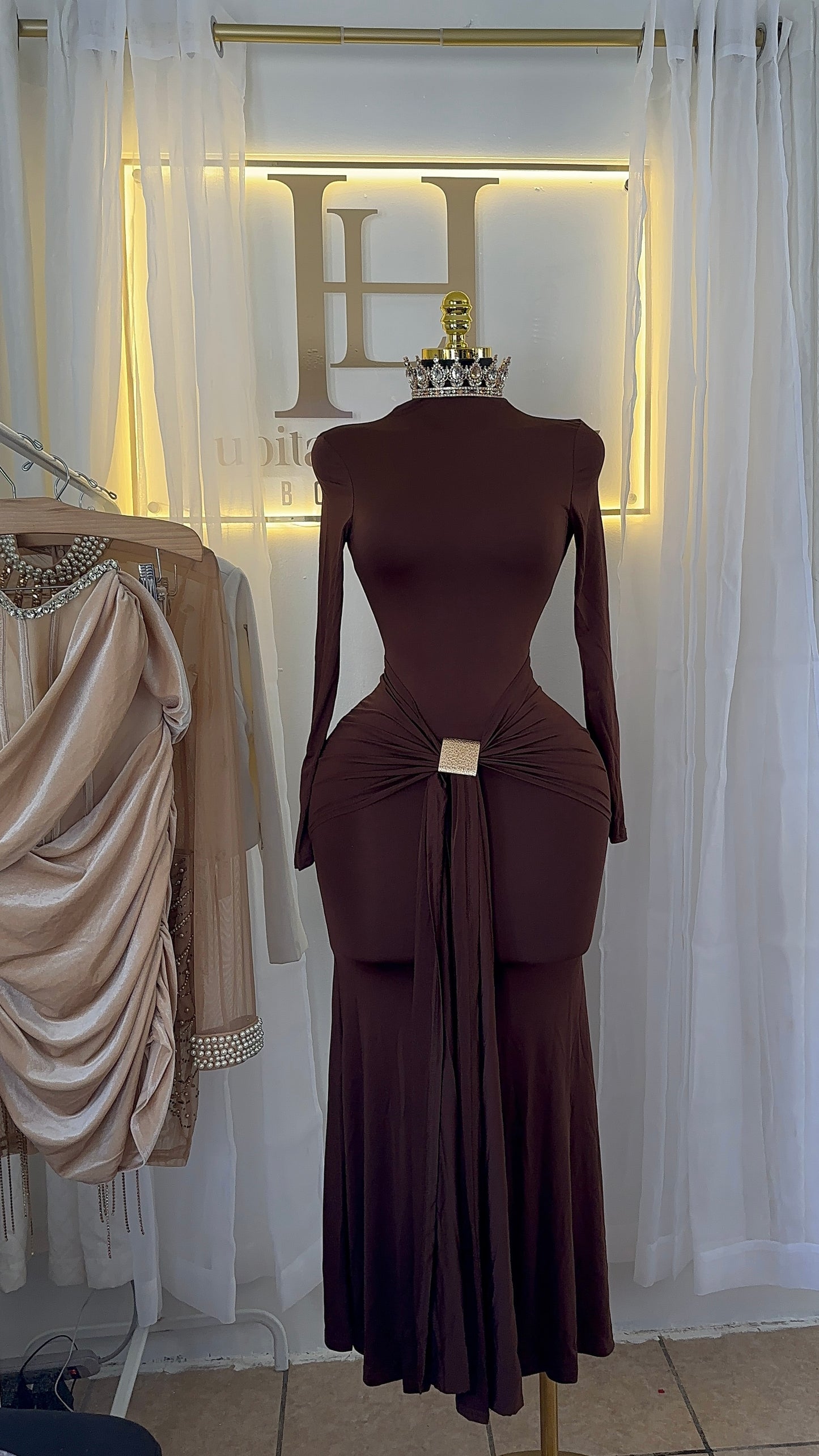Vestido lazo capuchino
