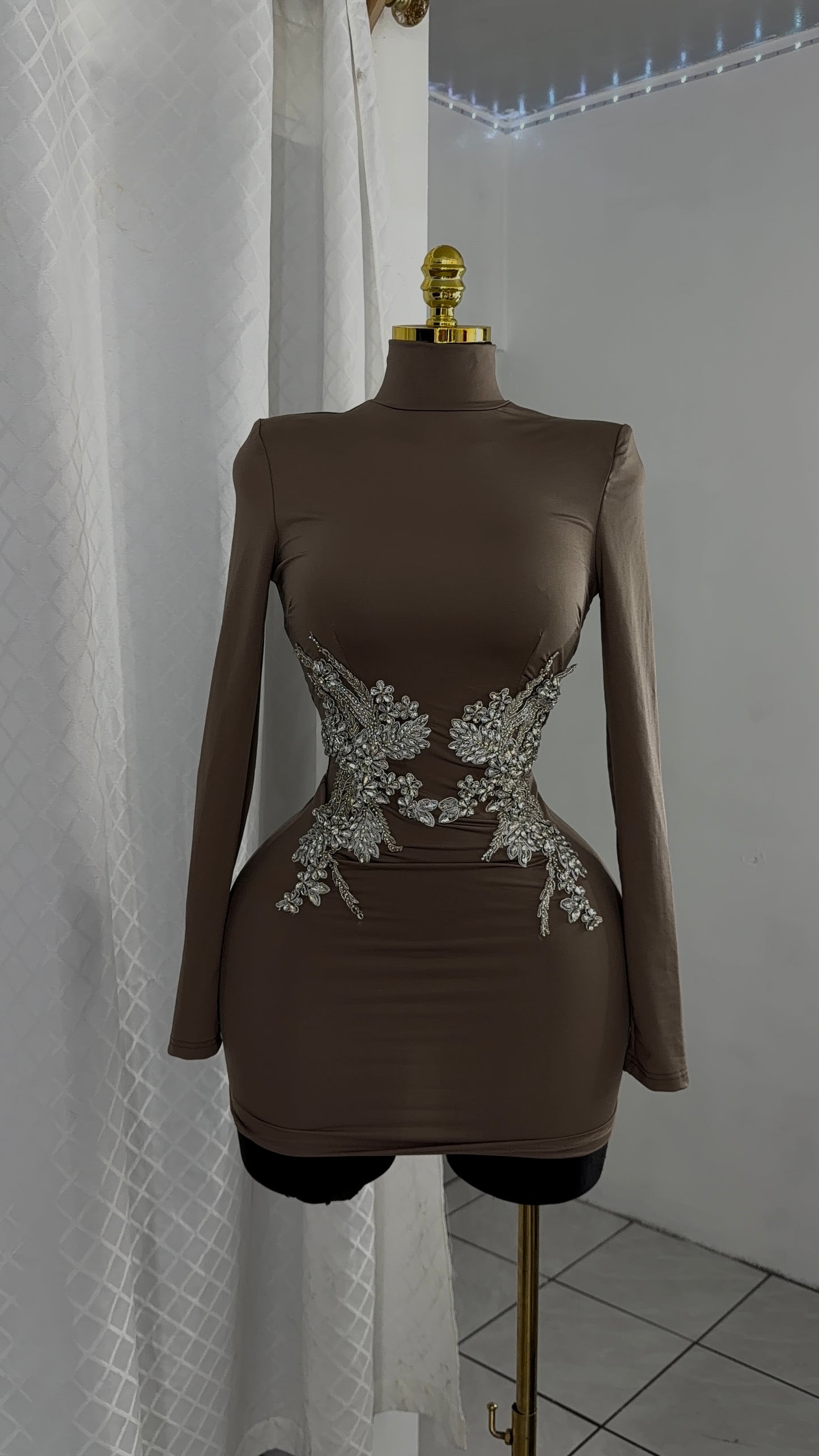 Vestido café
