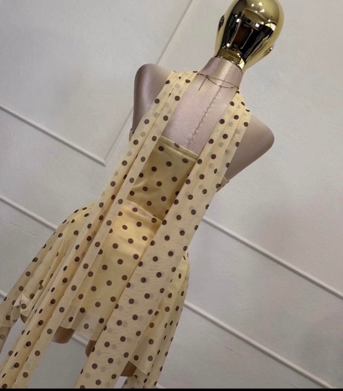 Vestido lunares