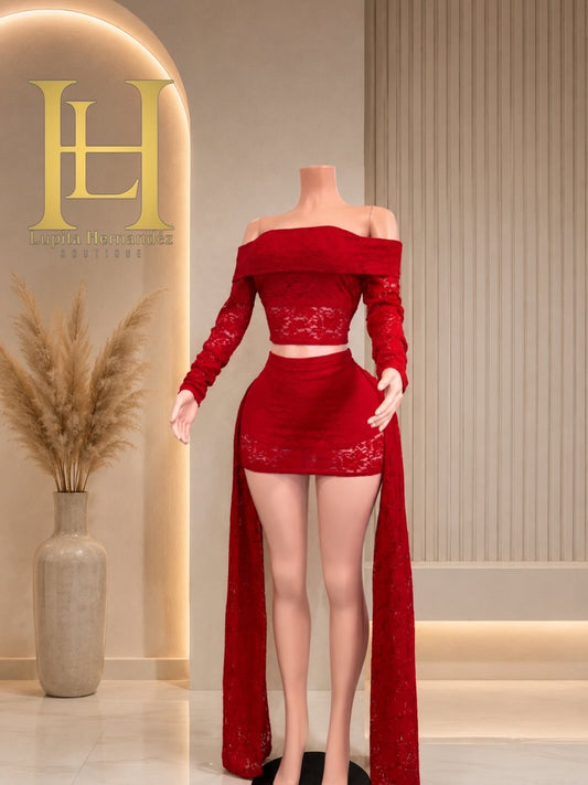 Conjunto rojo encaje