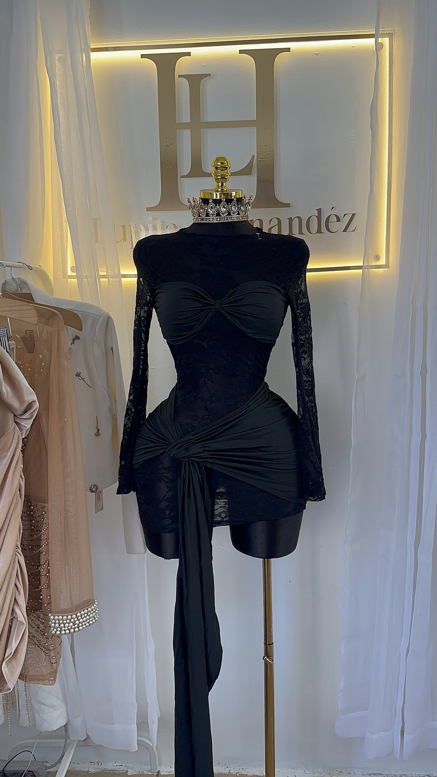 Vestido lazo encaje