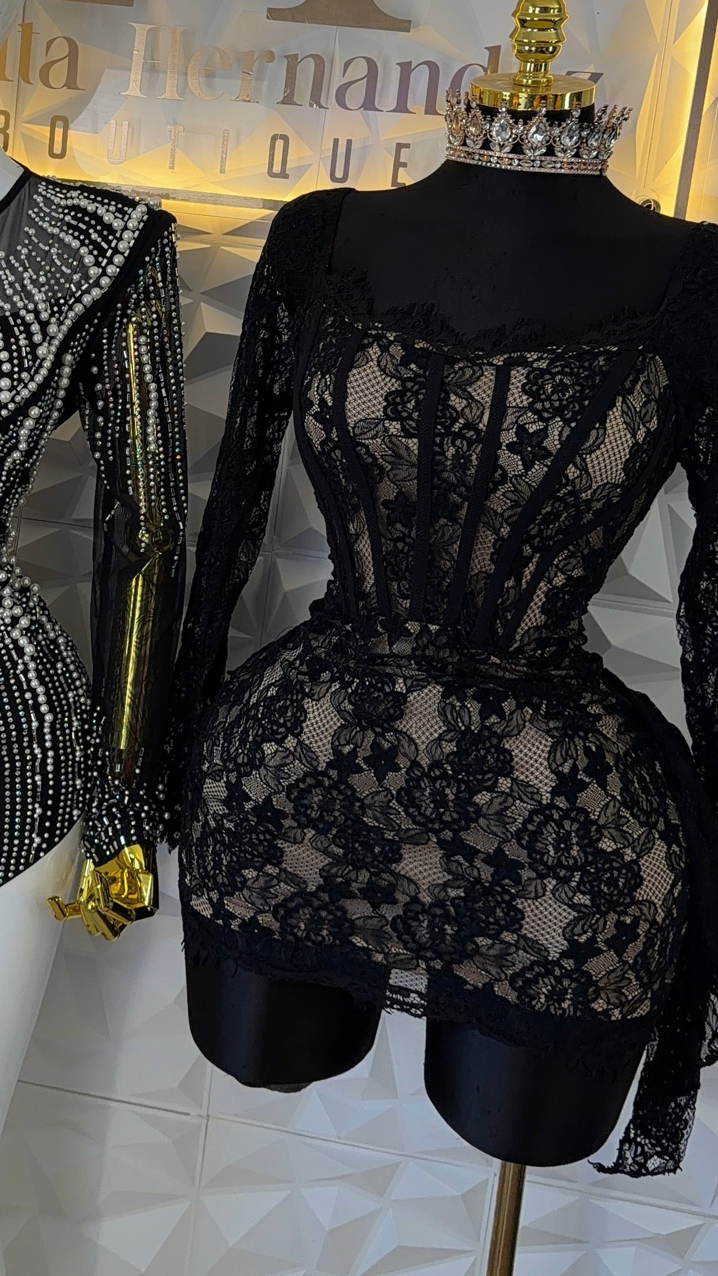 Vestido encaje y corset