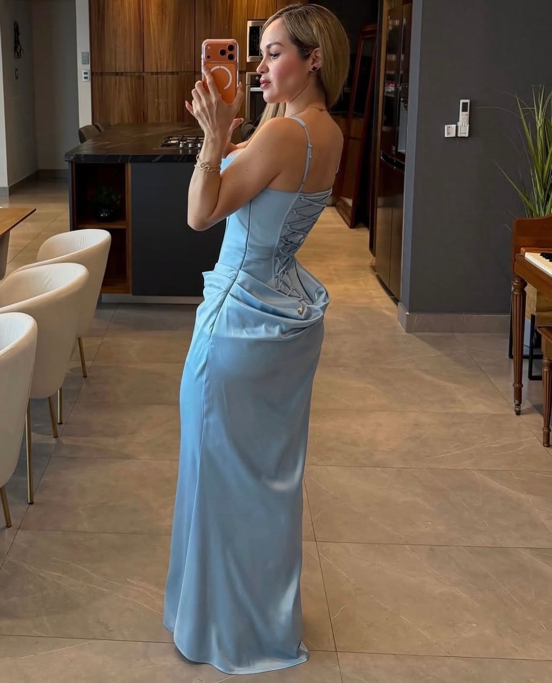 Vestido largo con corset