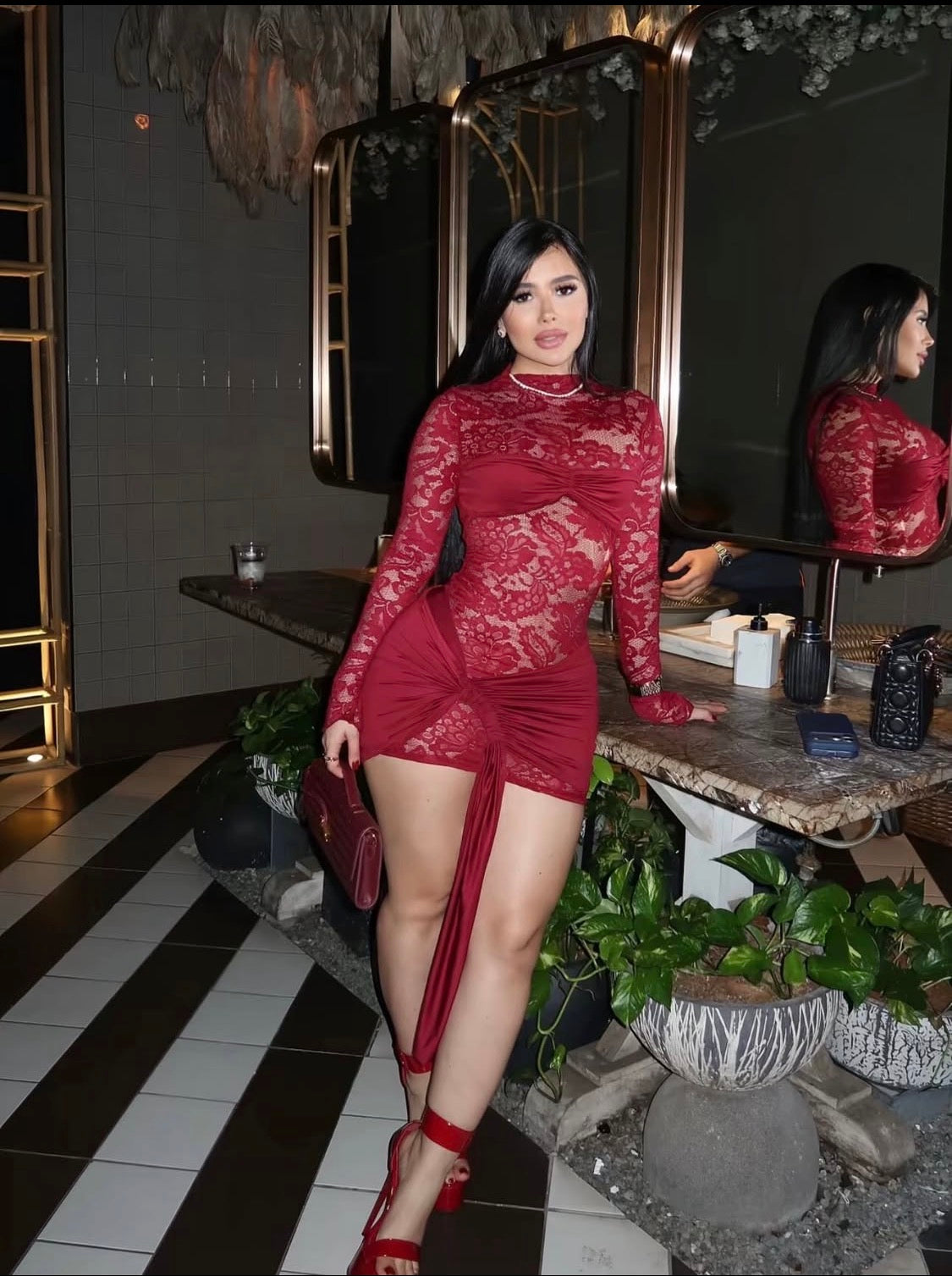 Vestido encaje burdeos