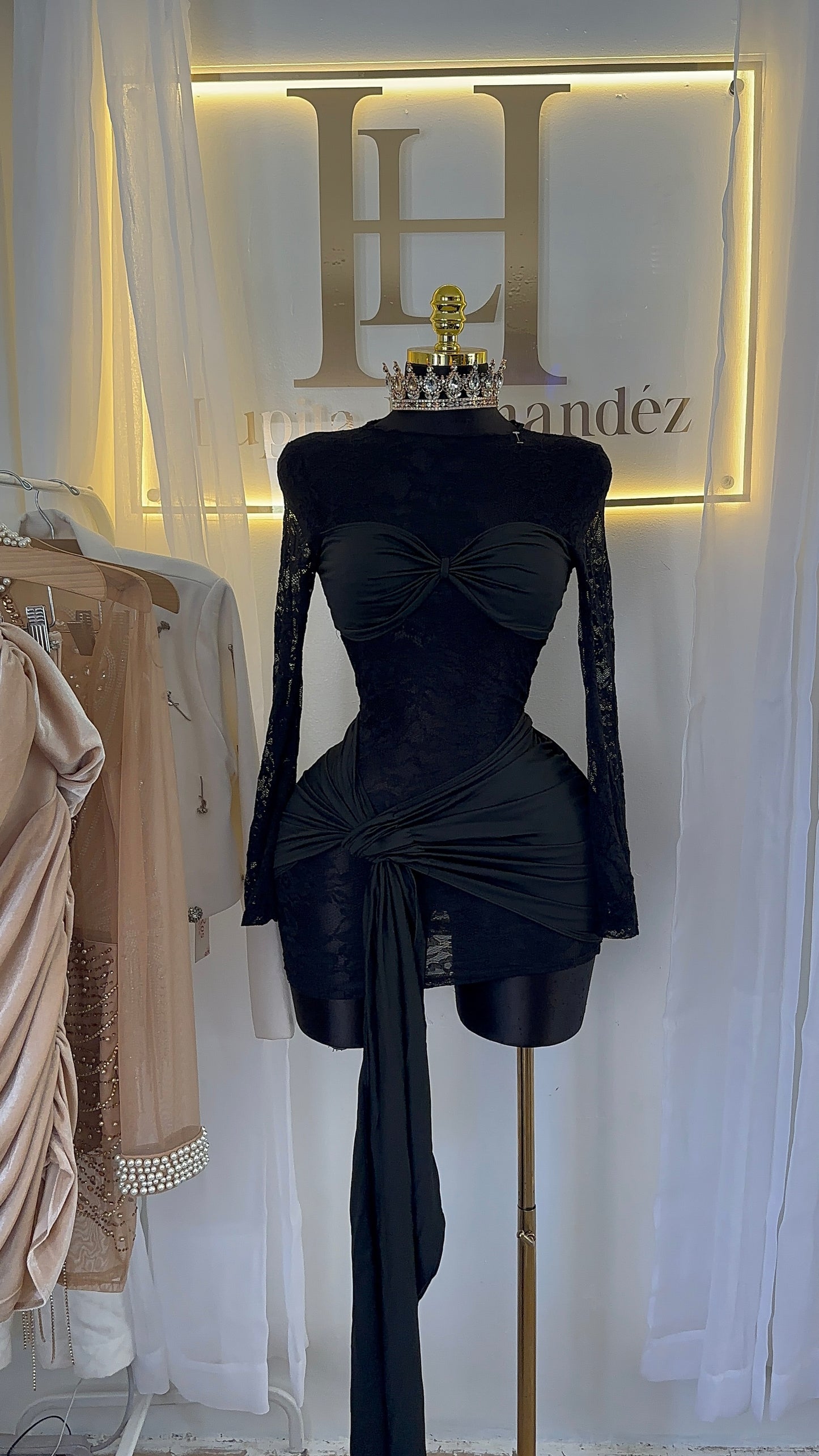 Vestido lazo encaje