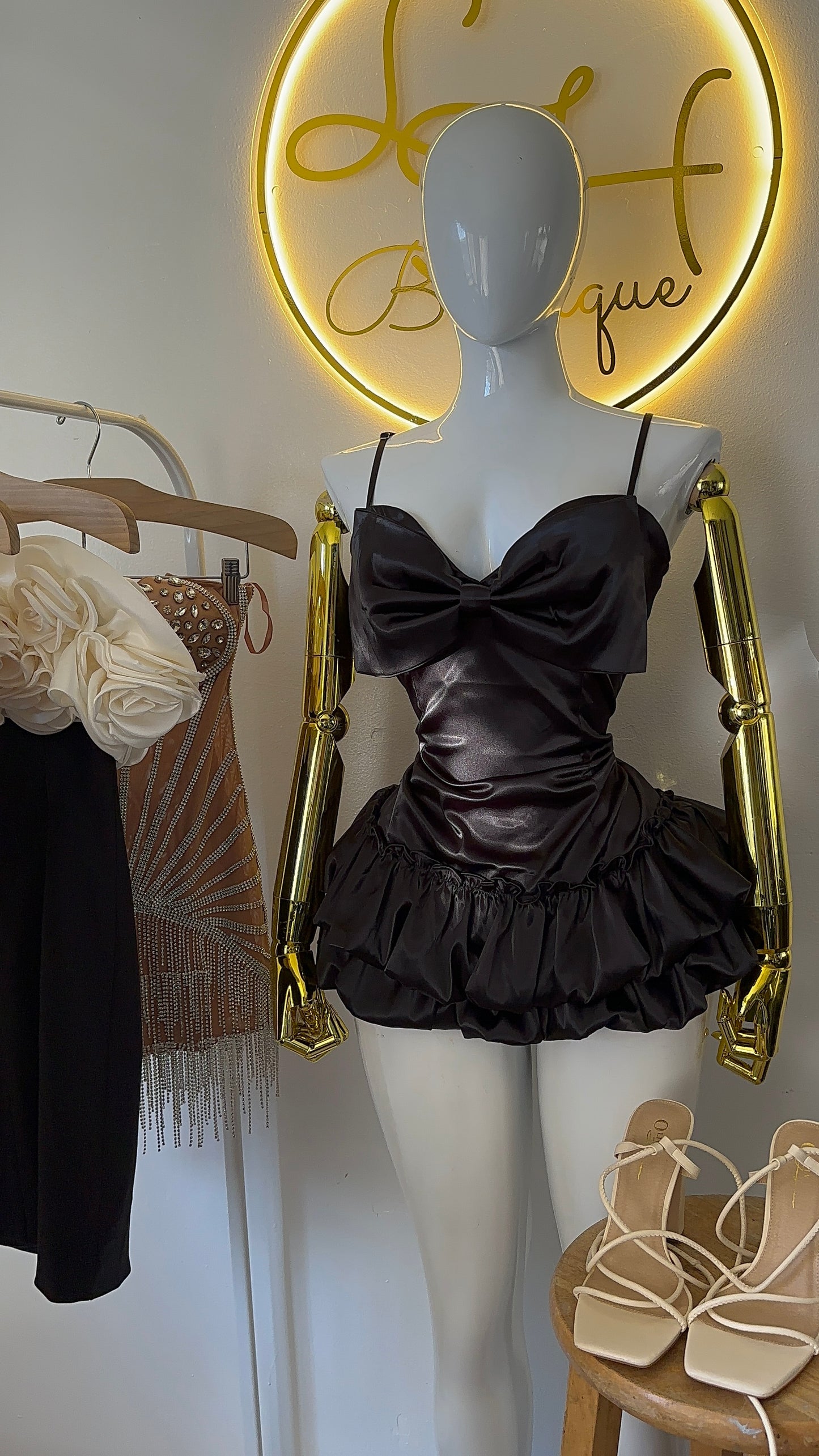 Vestido ampon con moño