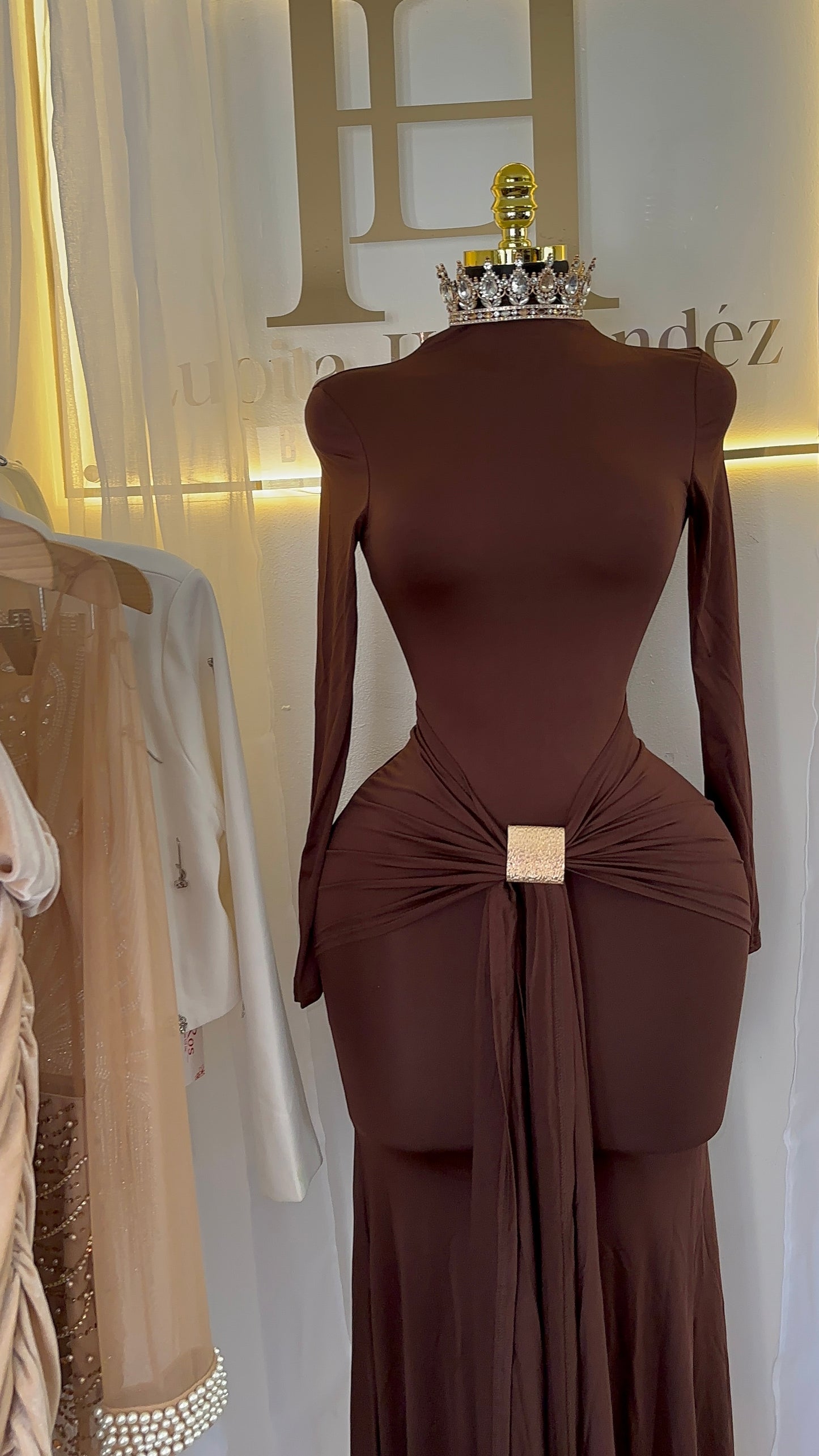 Vestido lazo capuchino