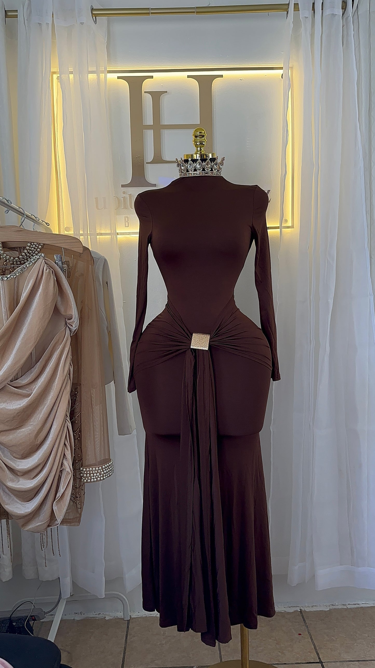 Vestido lazo capuchino