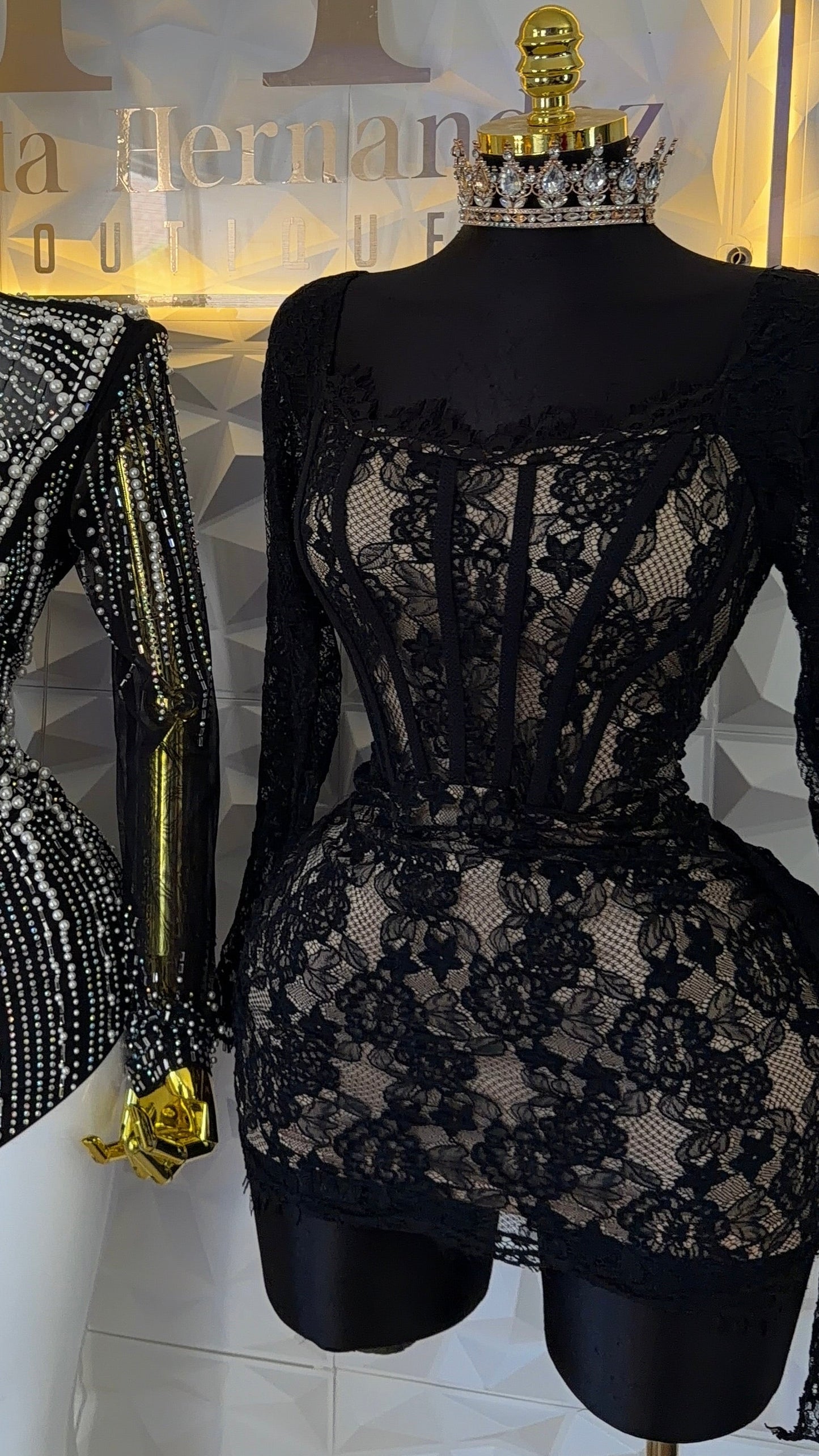 Vestido encaje y corset