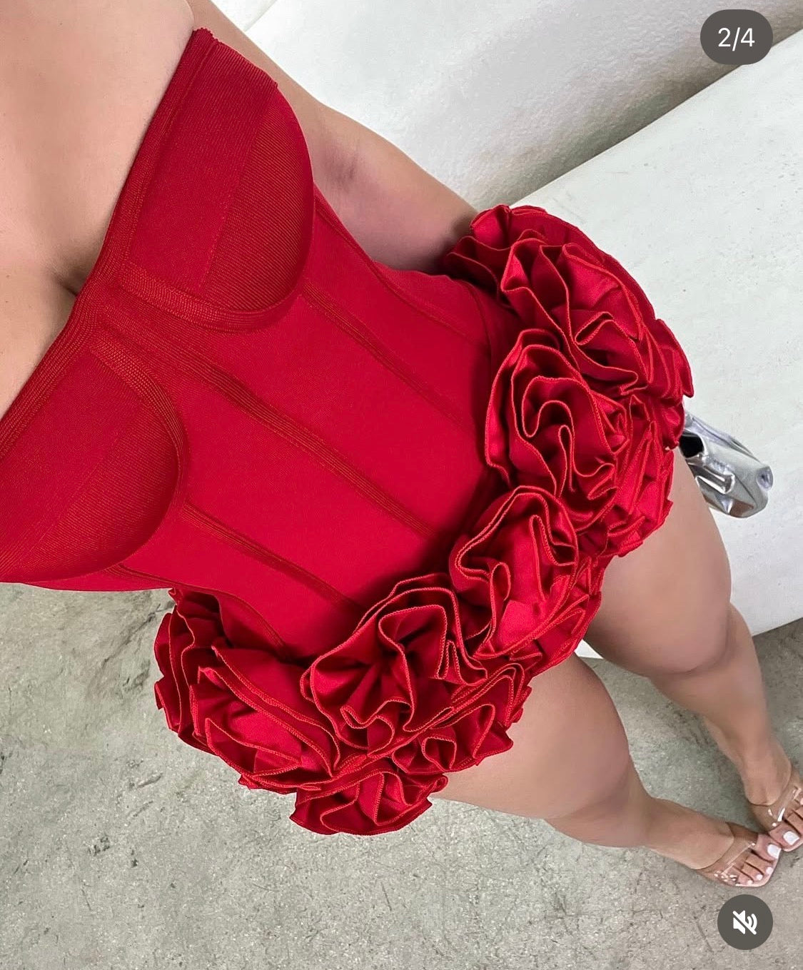 Vestido rojo de corset bandage