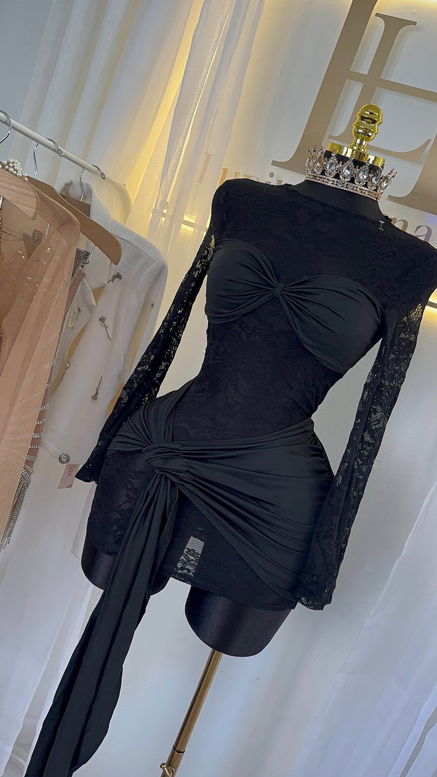 Vestido lazo encaje