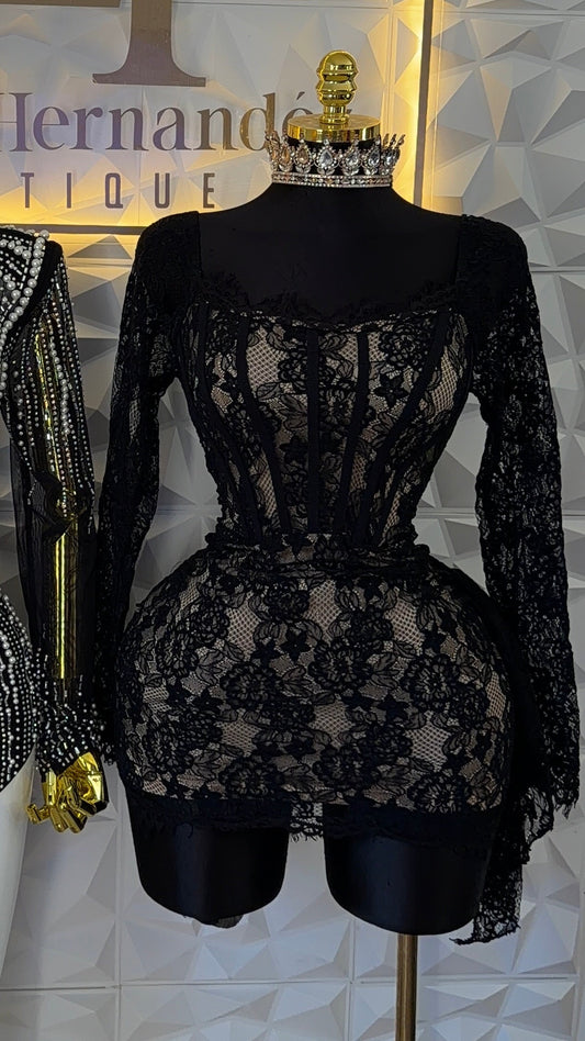 Vestido encaje y corset
